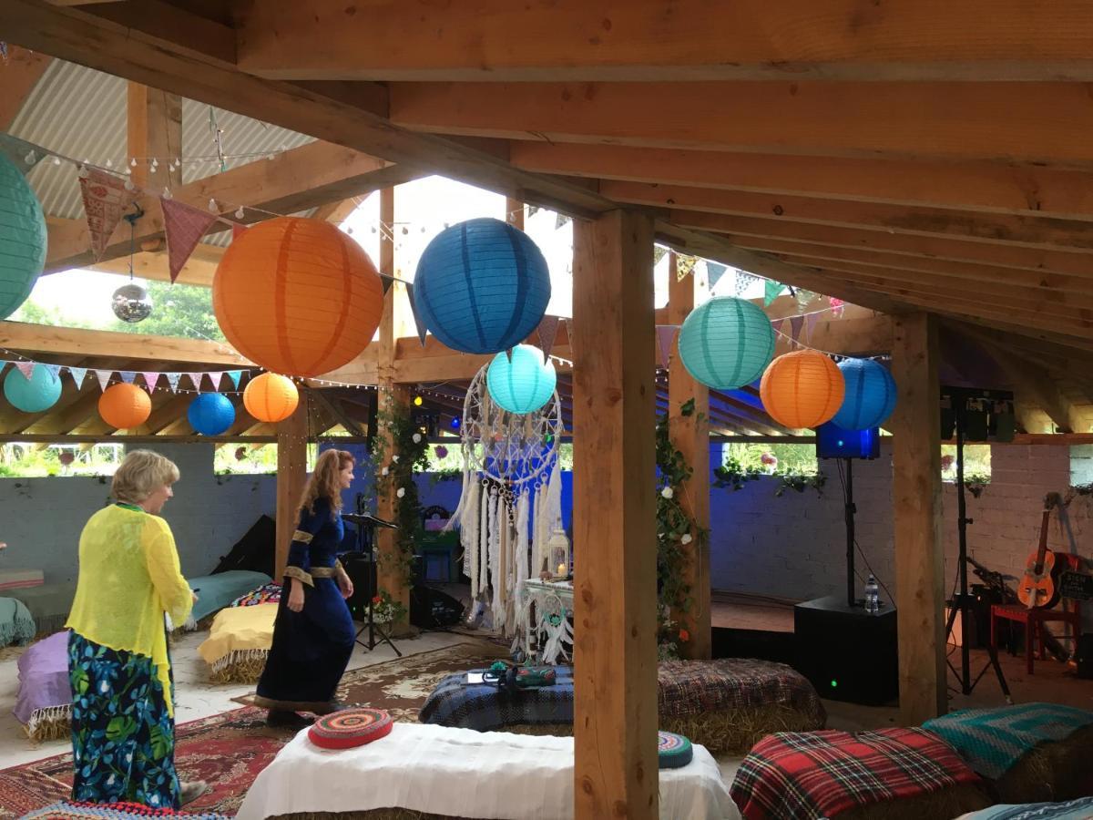 Inch Hideaway Eco Camping Whitegate  外观 照片